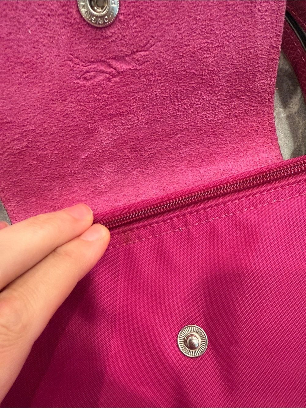 Longchamp Tote in Bright Fuchsia with Black Logo - Picture 4 of 11
